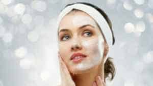 Milk facial mask for rejuvenating skin